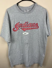 VTG Cleveland Indians Script Nike Team  TShirt Mens Medium Distressed Logo