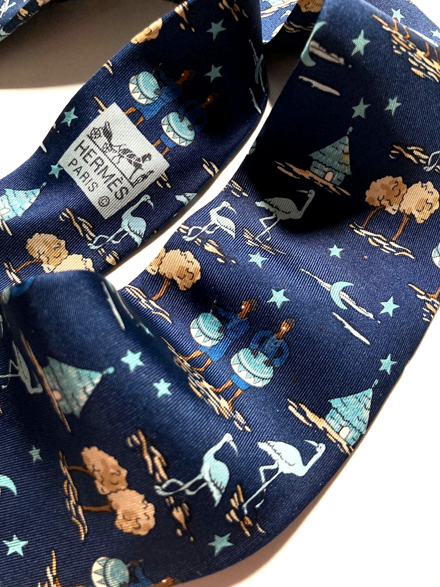 HERMES VINTAGE KENYA AFRICA TIE DRUM FLAMINGO HUT HOUSE HIGH END