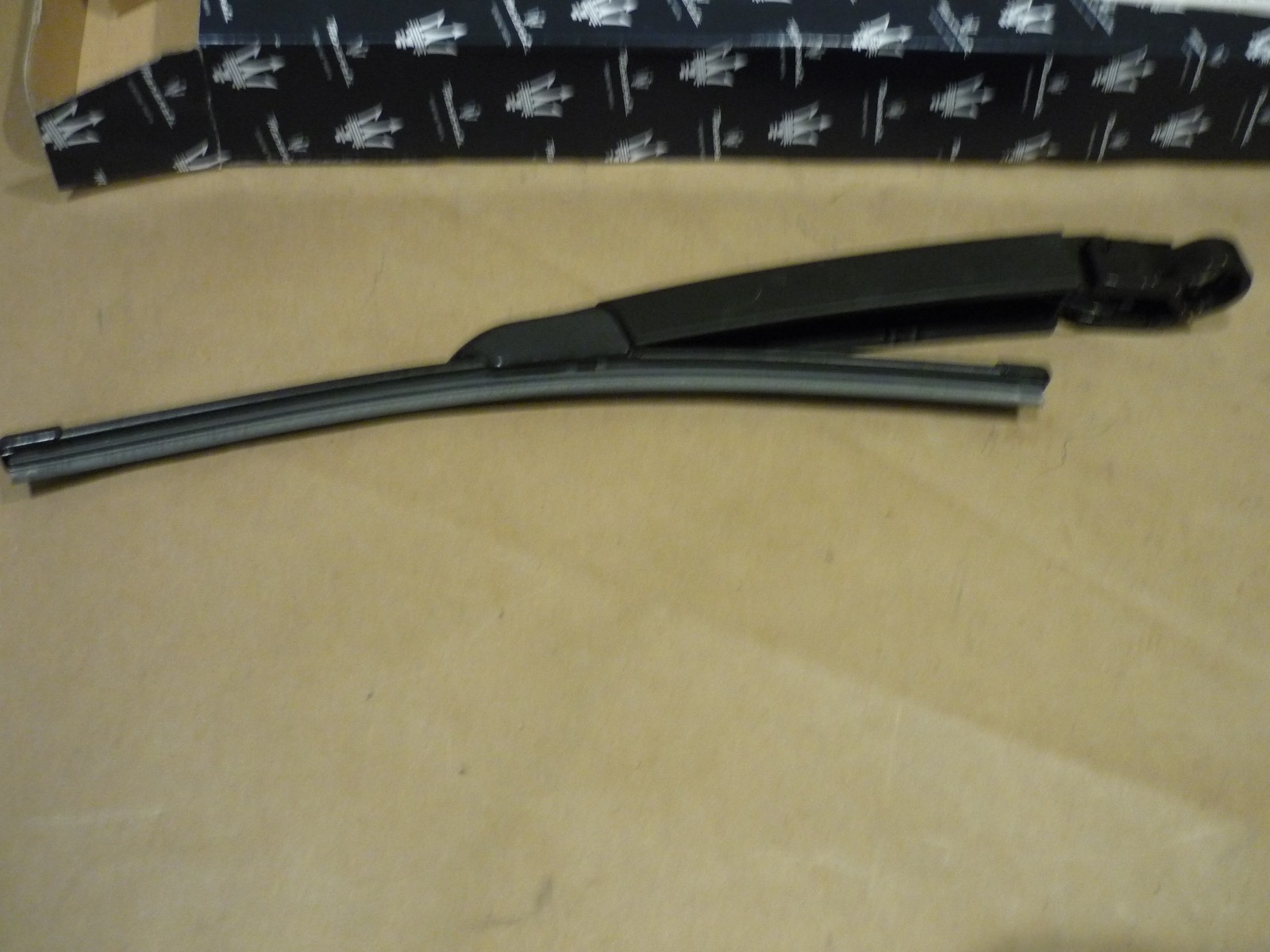 Maserati Levante - Rear Liftgate Window Wiper Arm - P/N 670107927