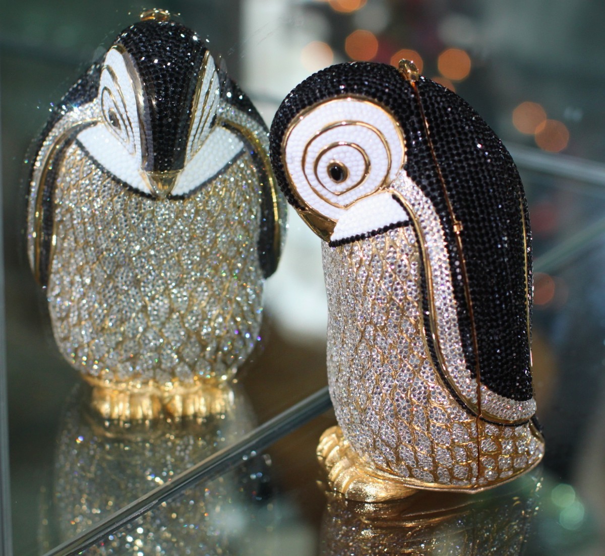 Judith Leiber Museum Shy Penguin Swarovski Crystal MINAUDIERE