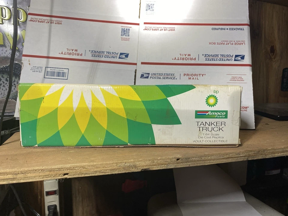 Semirremolque Freightliner vintage fundido a presión Nylint BP de 18 ruedas escala 1:8 Foto 2 de 2