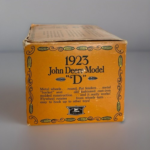 Rare John Deere Model D Die-cast Tractor 1/16 Scale In Original Box Made In USA - Picture 3 of 8