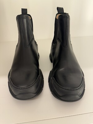 GUCCI Leon Leather Chelsea Boots Black Size 39
