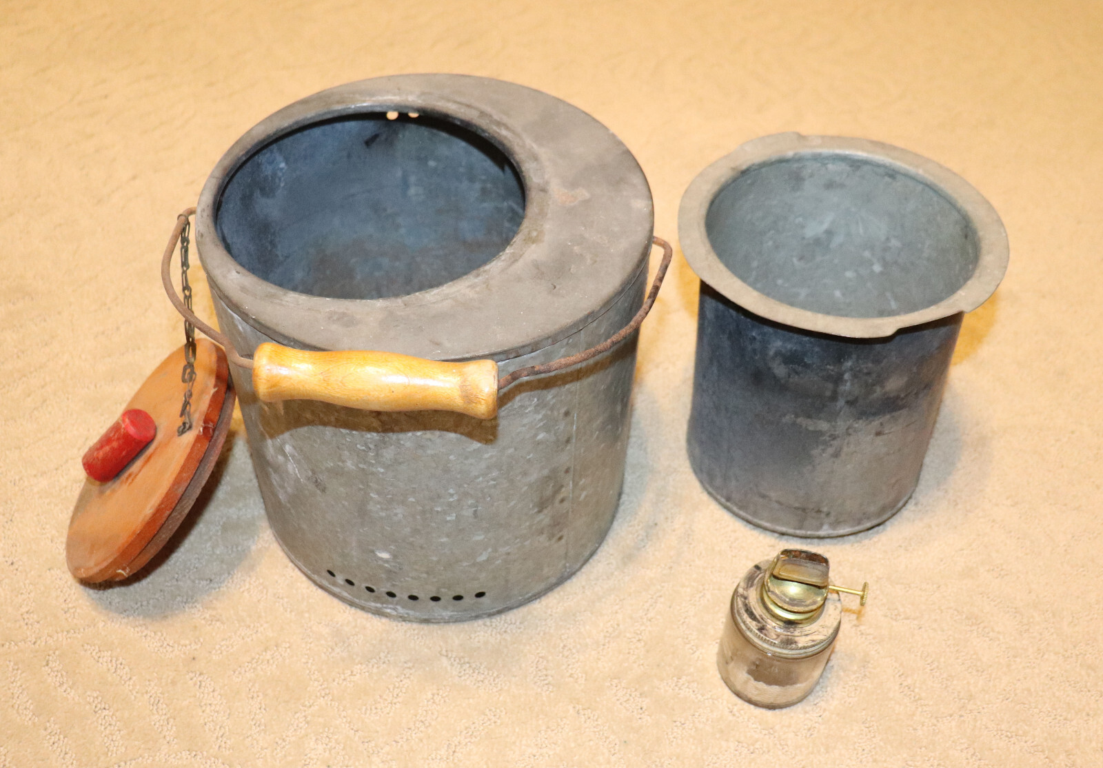 Vintage The Clipper Kerosene Heated Minnow Bucket E.L. Walstedt Co