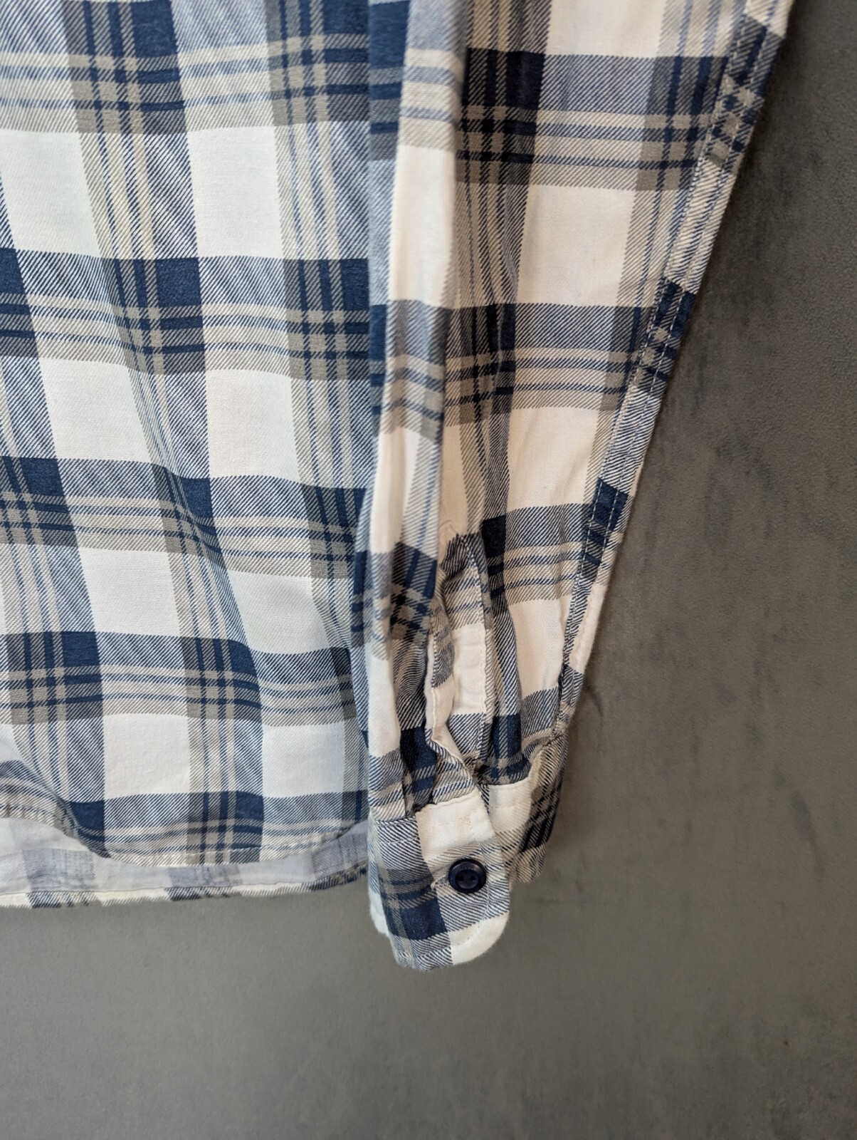 Levi's Men's Shirt Size Small Check Button Up Plaid Cotton Pockets Worker image 3