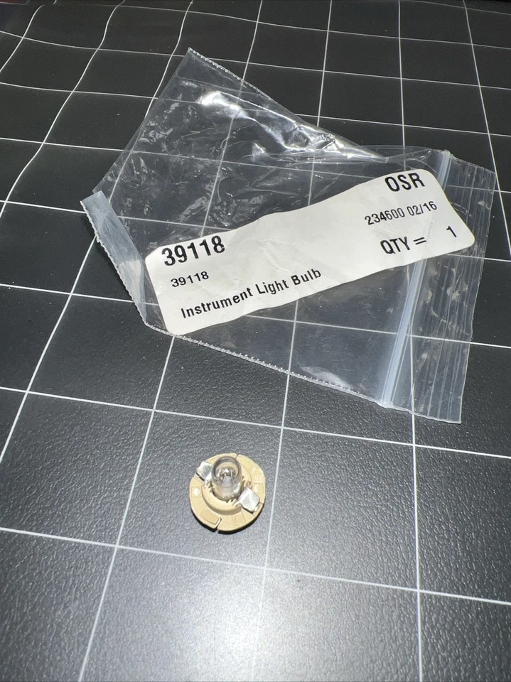 Bombilla BMW/MERCEDES (1989-2009) (12V - 1.5W) Transparente con Base Enchufe Beige OSRAM Foto 2 de 4