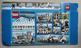 LEGO City: Police Headquarters (7744) Complete, w/ Box, Manual & Minifigs