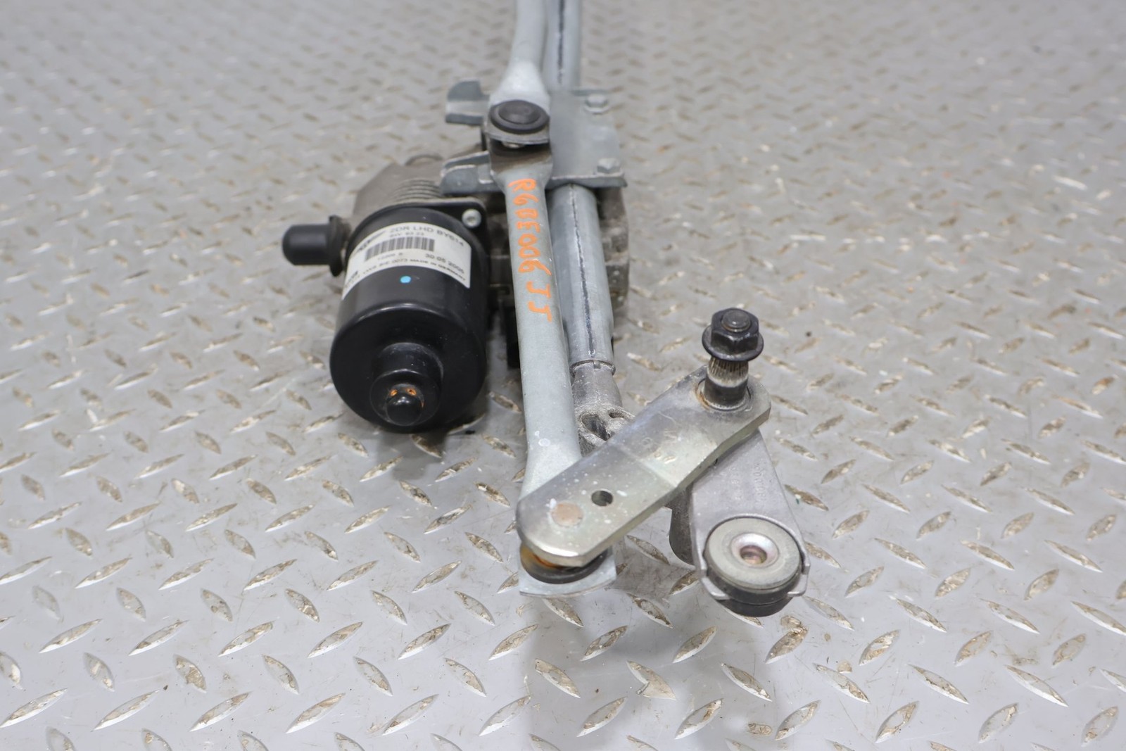 Bentley Continental 2006 Wiper linkages Set
