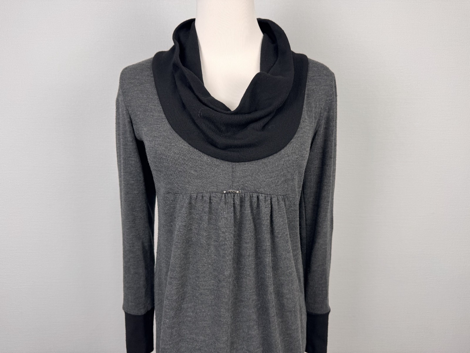 ARTIGLI Gray Black Solid Turtle Neck Long Sleeve … - image 3