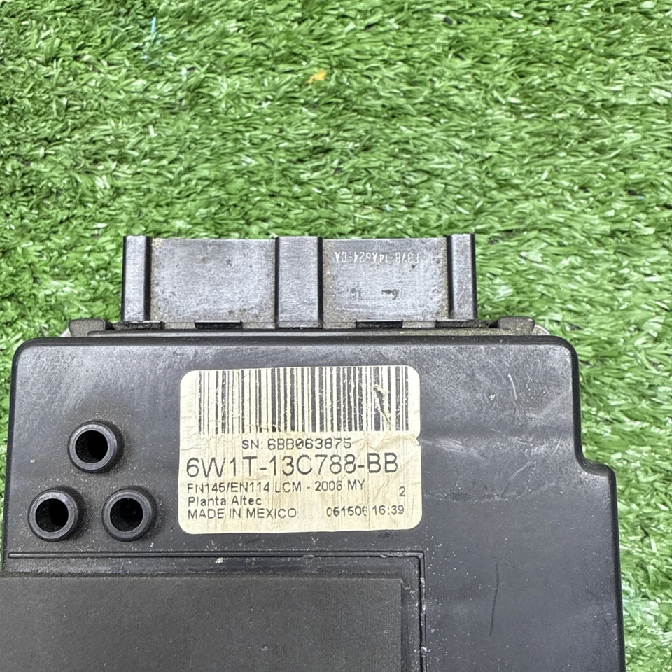 LINCOLN TOWN CAR UNDER DASH LIGHTING CONTROL MODULE LCM 2006 6W1T-13C788-BB OEM - Image 2 of 4