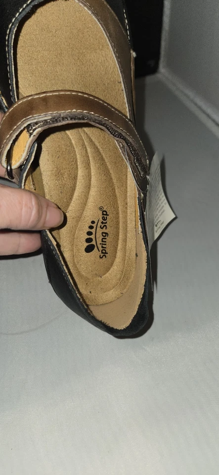 NWOB Spring Step Mary Jane Sz39 (8.5) Women Cosmic Shoes BlackBrown Leather  - Image 4 of 4
