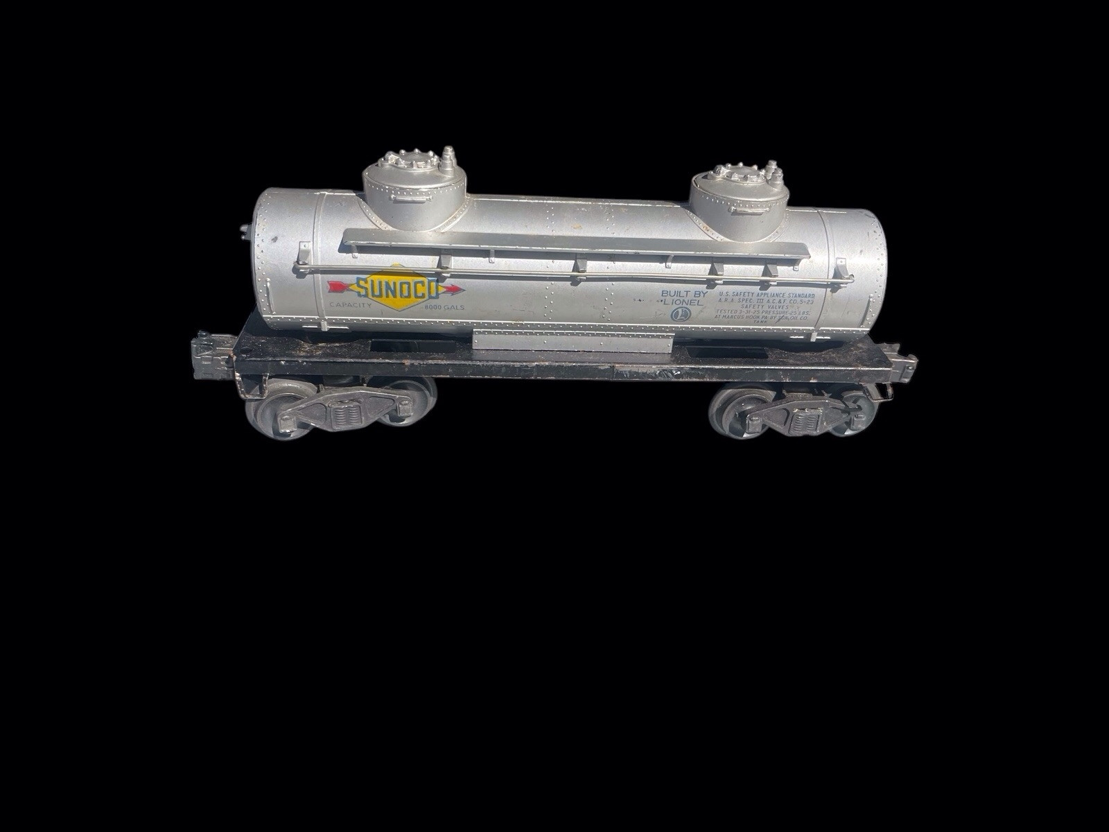 Lionel #6465 Sunoco 2-Dome Tank Tanker Model Railroad Car 1946 Postwar O Gauge