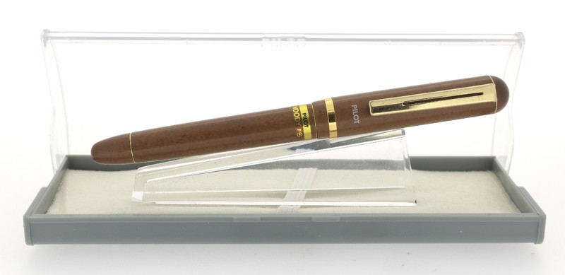 Never Inked 1980s Pilot Woody w/Fine Gold Plated Nib Fountain Pen NO RESERVE