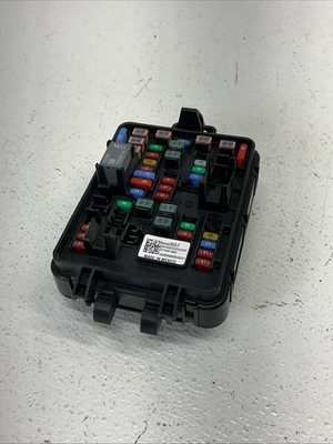 2020-2022 Cadillac CT4 Rear Trunk Mounted Fuse Relay Junction Box 84563557 OEM