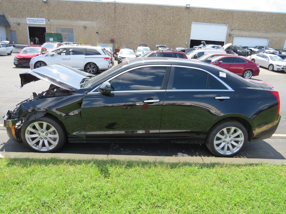 Cadillac ATS 2016-2018 guantera negro azabache H2G OEM 23189383 Foto 2 de 4