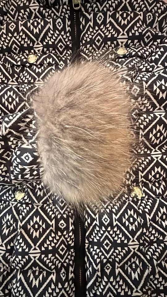 Goldbergh Women’s Ski Jacket Black White Fur Cuffs Hardware US 4 - Imagem 4 de 4