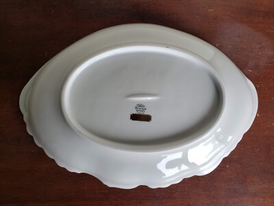 Richard Ginori 1735 Old Milan 11 in Fluted Oval Platter Hand
