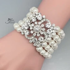 Women Gorgeous Stretch Bracelet Crystal Cream White Glass pearl Multi-Strand 56