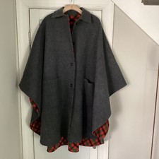 VTG Gray / Red Plaid Wool Cape Button Down Reversible EUC One Size