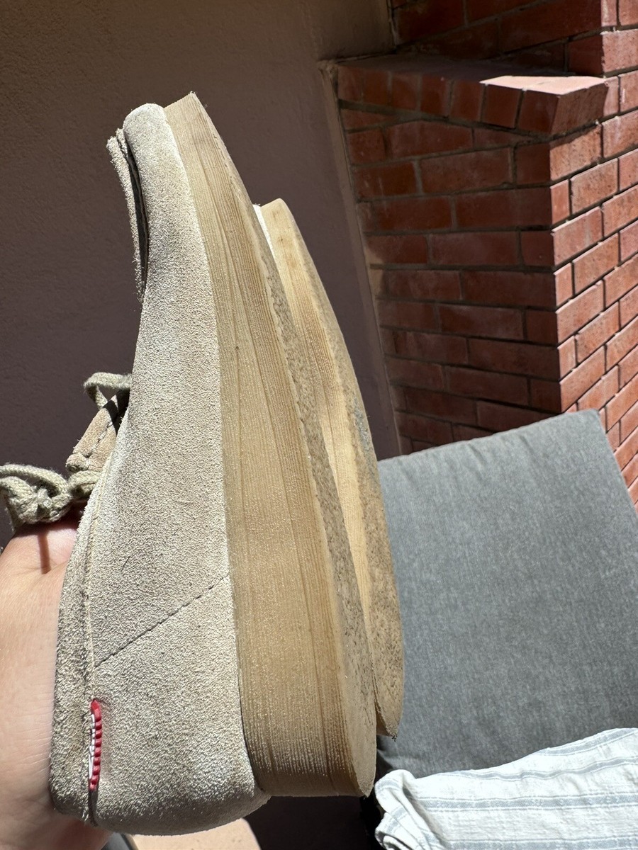 Clarks Originals Wallabee Womens Size 7.5 M Tan Suede Lace