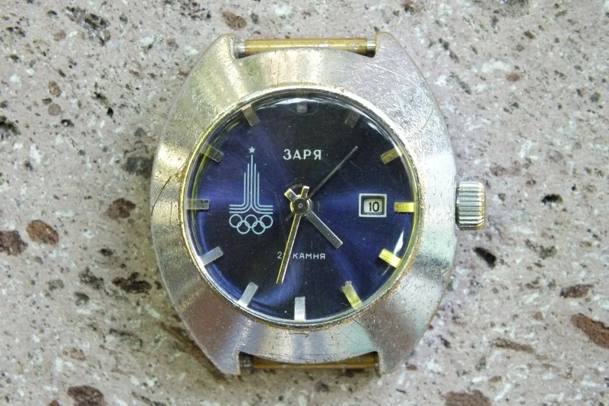 Vintage Zarya 22 Jewels Moscow 1980 Olympics USSR Mechanical Watch Working Mechanic watch of the USSR brand  main image 3