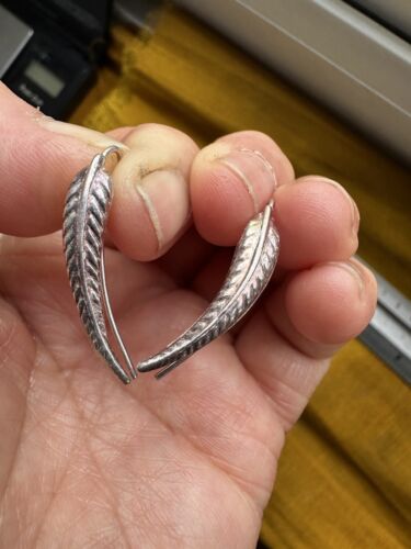 925 Sterling silver Leaf  Earring - Picture 1 of 6