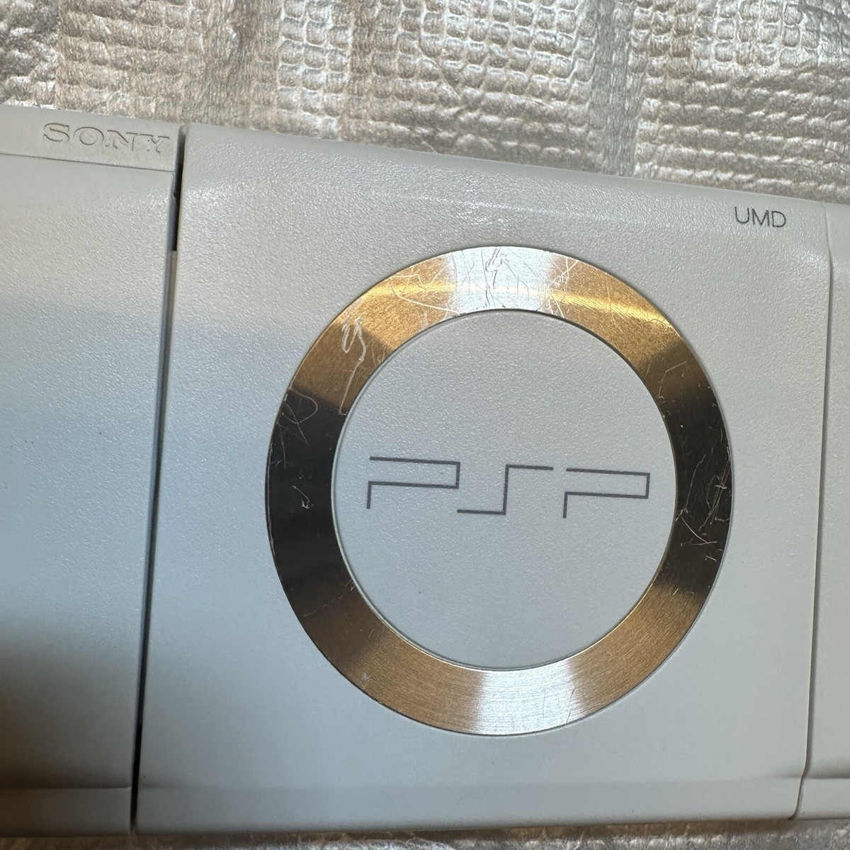 Sony PSP 1000 Launch Edition Ceramic White Handheld System Sony PSP 1000 Launch Edition Ceramic White Handheld System