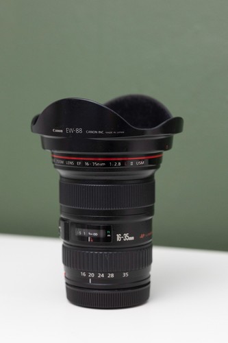 Used Canon EF 16-35mm f2.8 L II USM L Lens with Hood & Caps