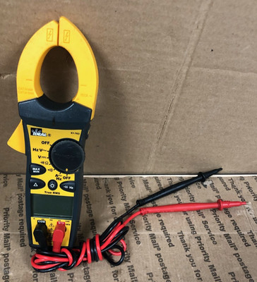 Ideal 61-763 600 Amp AC Clamp Meter True RMS W/LEADS (TESTED)