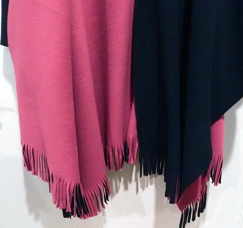 Eivissa Fringe Cape Black & Pink VGUC One Size