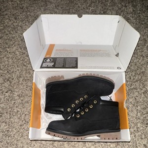 Mens timberland boots size nine. Never worn. New in box Timberland Field Boots Shoes Mens Size 9 Black Nubuck  main image 4