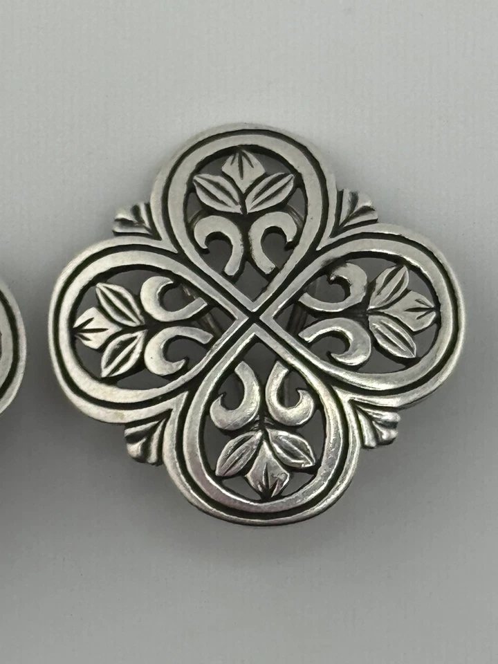 Pendientes de clip Angelina de plata de ley James Avery Foto 3 de 4