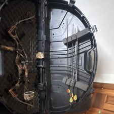 Hoyt ViperTec XT 1000 Hts Compound Bow Camo Right Hand 60-70lb Case Arrows