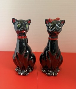 Mid-Century Modern Shafford Black Cat Figurine. Oil and Vinegar Set
