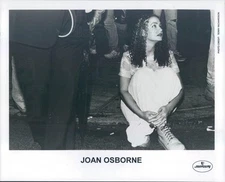 1995 Press Photo American Pop Singer Joan Osborne - rkf21797