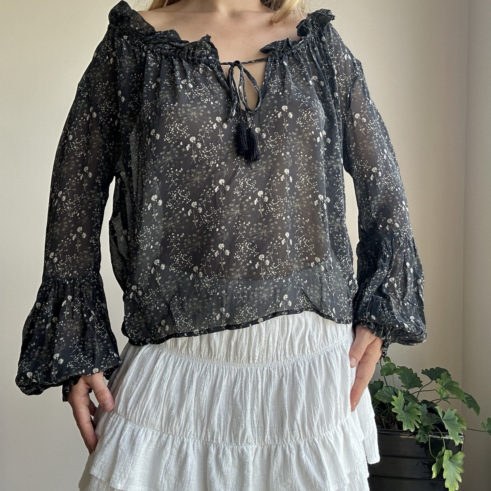 Hansen & Gretel Womens Navy Floral Silk Long Sleeve Babydoll Blouse S/M