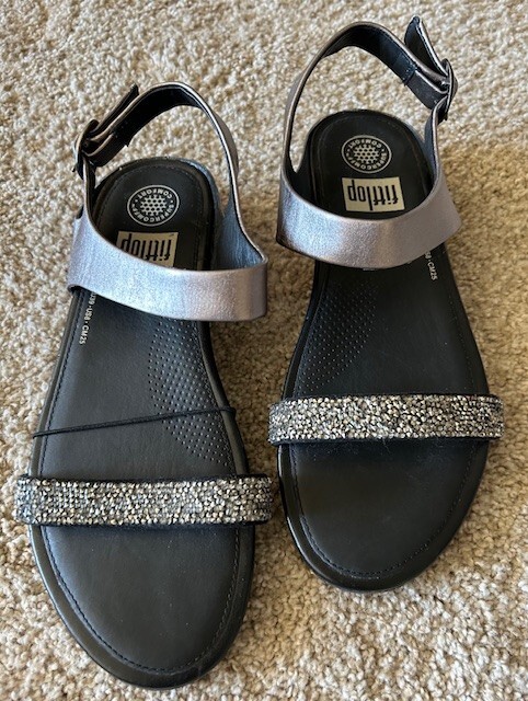 NWT New FITFLOP BANDA ROXY SANDAL shoes Pewter size 8 slingback patent  leather - SATRANG