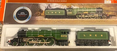 HORNBY R322 LNER FLYING SCOTSMAN Lok Top Zustand. Karton hat Bandreparaturen.