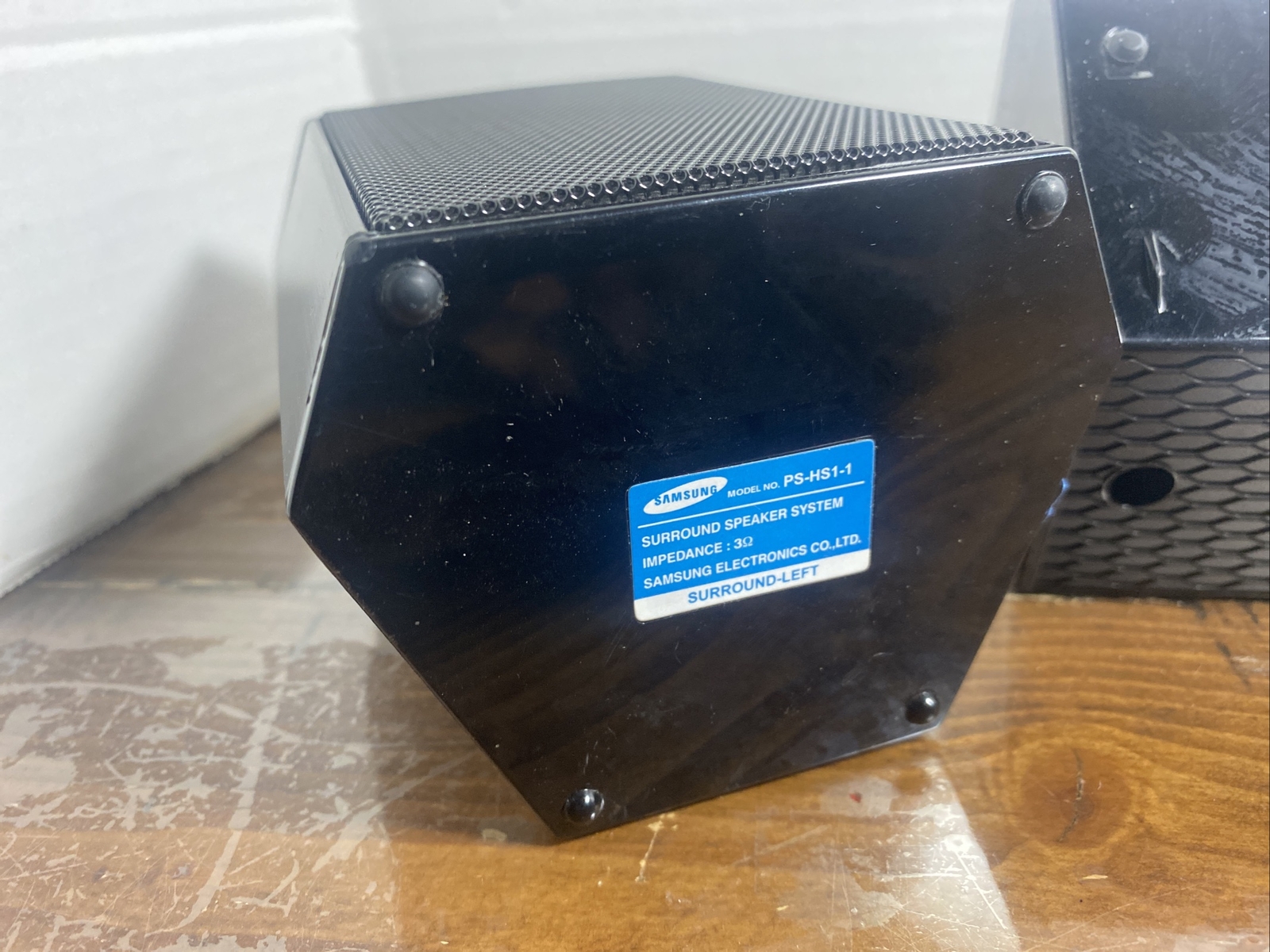 Samsung HTH4500 3D BluRay 5 Speaker Home Theater System 1080p HD w