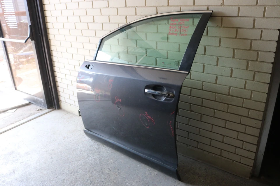 2009 2015 TOYOTA VENZA LEFT SIDE FRONT DOOR OEM Foto 3 de 4