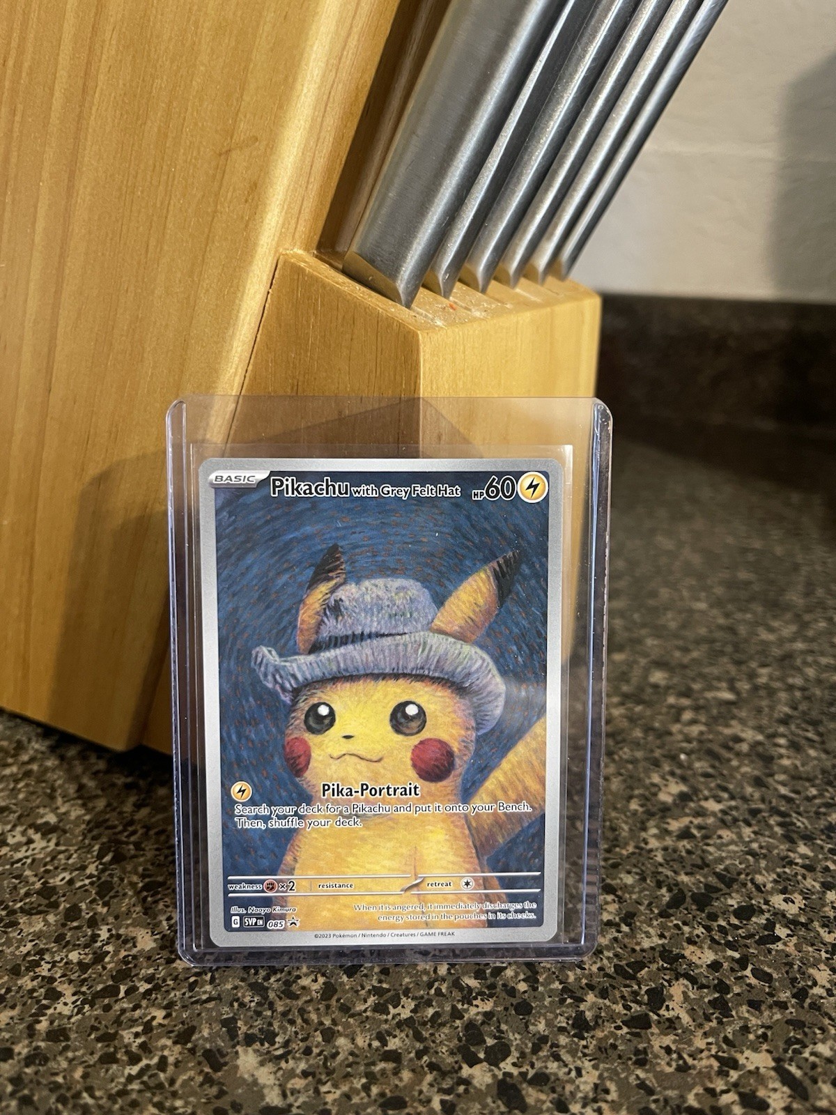 ゴッホピカチュウ　Pikachu with Gray Felt Hat 2 Pikachu with Grey Felt Hat x Van Gogh 085 Promo S&V Pokémon