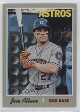 2019 Topps Heritage High Number SP (In Dugout Both Hands on Bat) Jose Altuve y5m