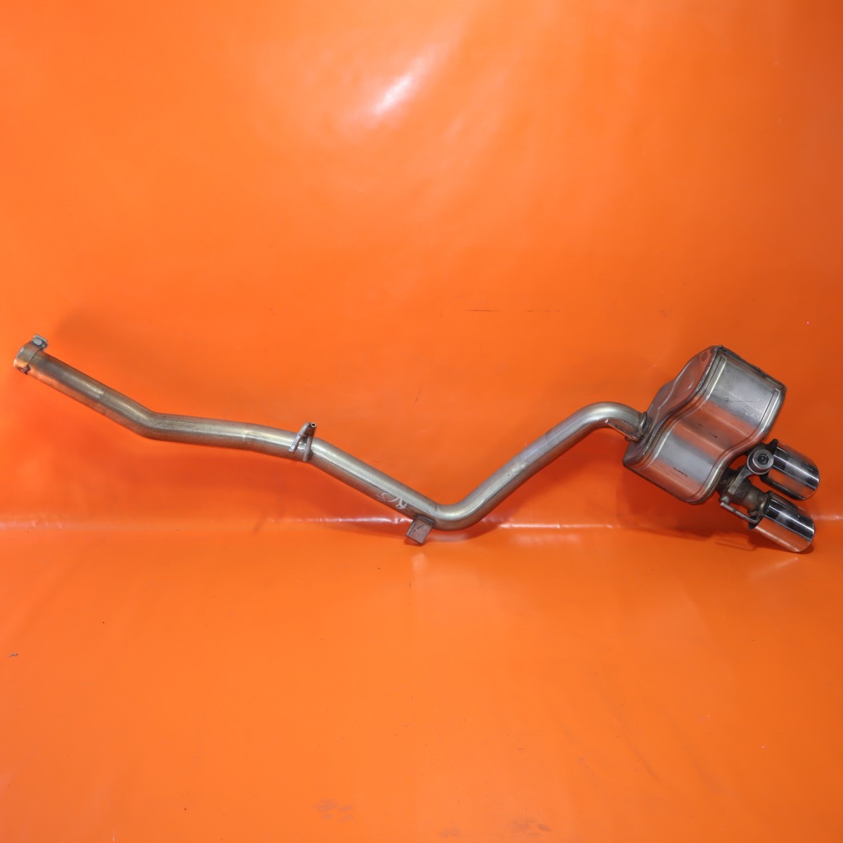 MASERATI GHIBLI EXHAUST MUFFLER PIPE RIGHT REAR 2014 2015 2016 2017 2018 2019