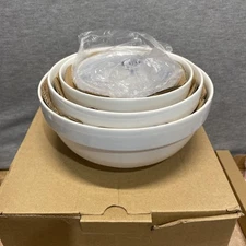 DOWAN Ceramic White Bowl Set of 4 with 4 Color Lids Serving Bowls Food Storage