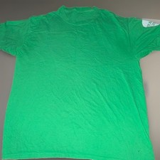 Mens Green Trader Joes T-Shirt Crew Neck Short Sleeve Size L small hole as shown