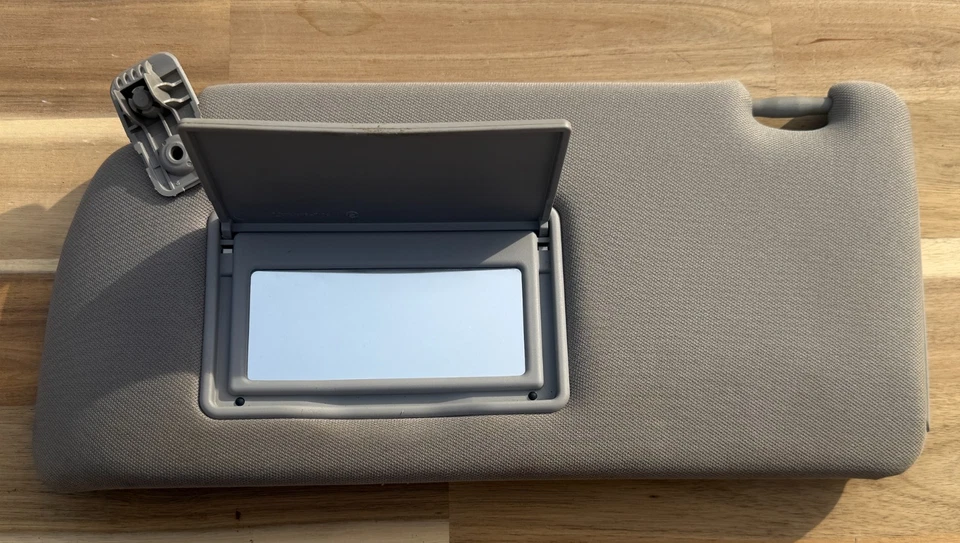 96401-9bf1c Nissan Xterra 05-12 Frontier lado del conductor gris tela LH parasol OEM Foto 2 de 3