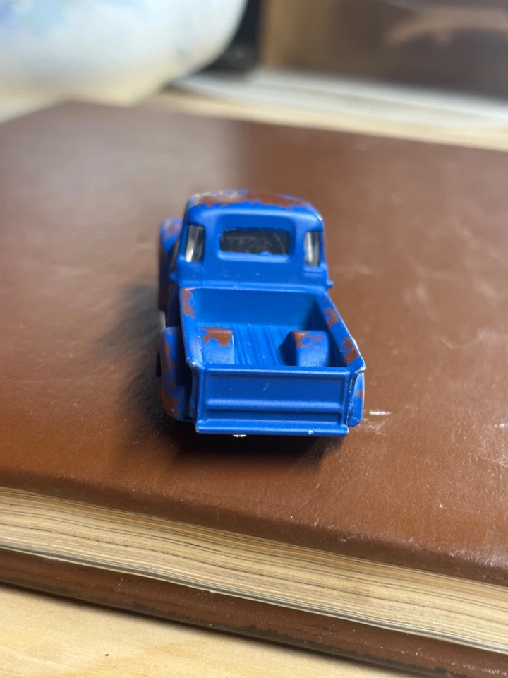 Chevy Mighty Max Garage 2014 Hotwheels 52 2017 desgastado con óxido Foto 4 de 4