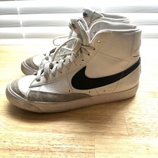 Nike Blazer Mid 77 Size 7Y Unisex White Black Sneakers DA4086-100 Youth Boy Girl