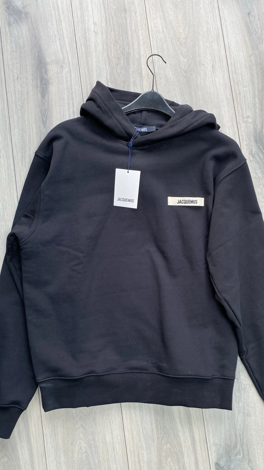 Felpa con cappuccio JACQUEMUS nera media nuova con etichette