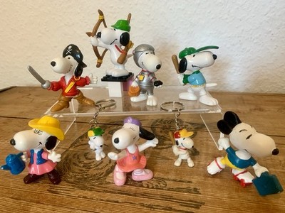 Snoopy Figuren Set 4 - 9 Stück - 2 Schlüsselanhänger- Peanuts - ab 1966 - Sports